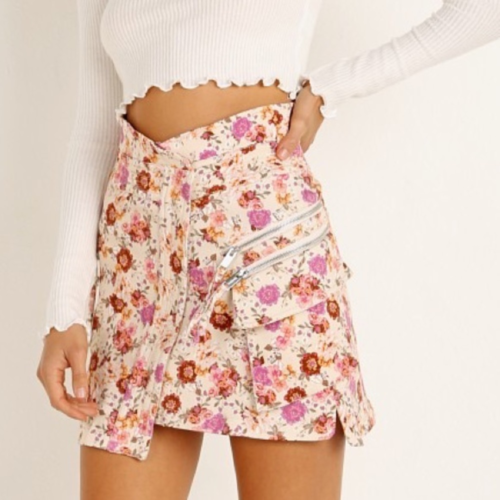NWT FOR LOVE & LEMONS WILLA CARGO TEA ROSE SKIRT S